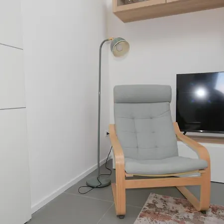 Yuna Rent - Nido Sui Tetti *