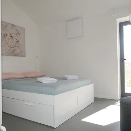 Apartment Yuna Rent - Nido Sui Tetti
