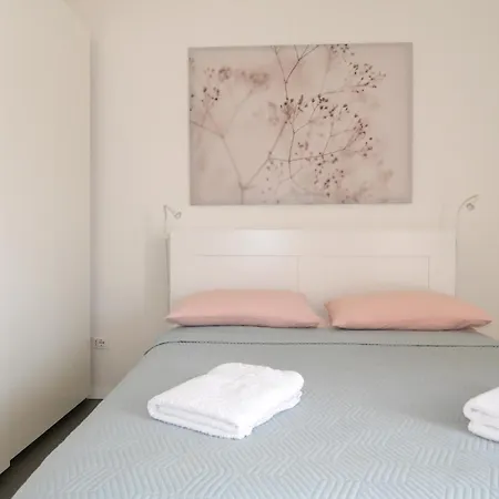 Yuna Rent - Nido Sui Tetti Pescara