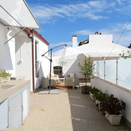 Apartment Yuna Rent - Nido Sui Tetti *